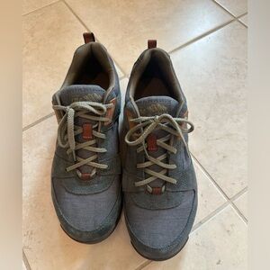NWOT The North Face Men's Gray Casual Shoes Sneakers